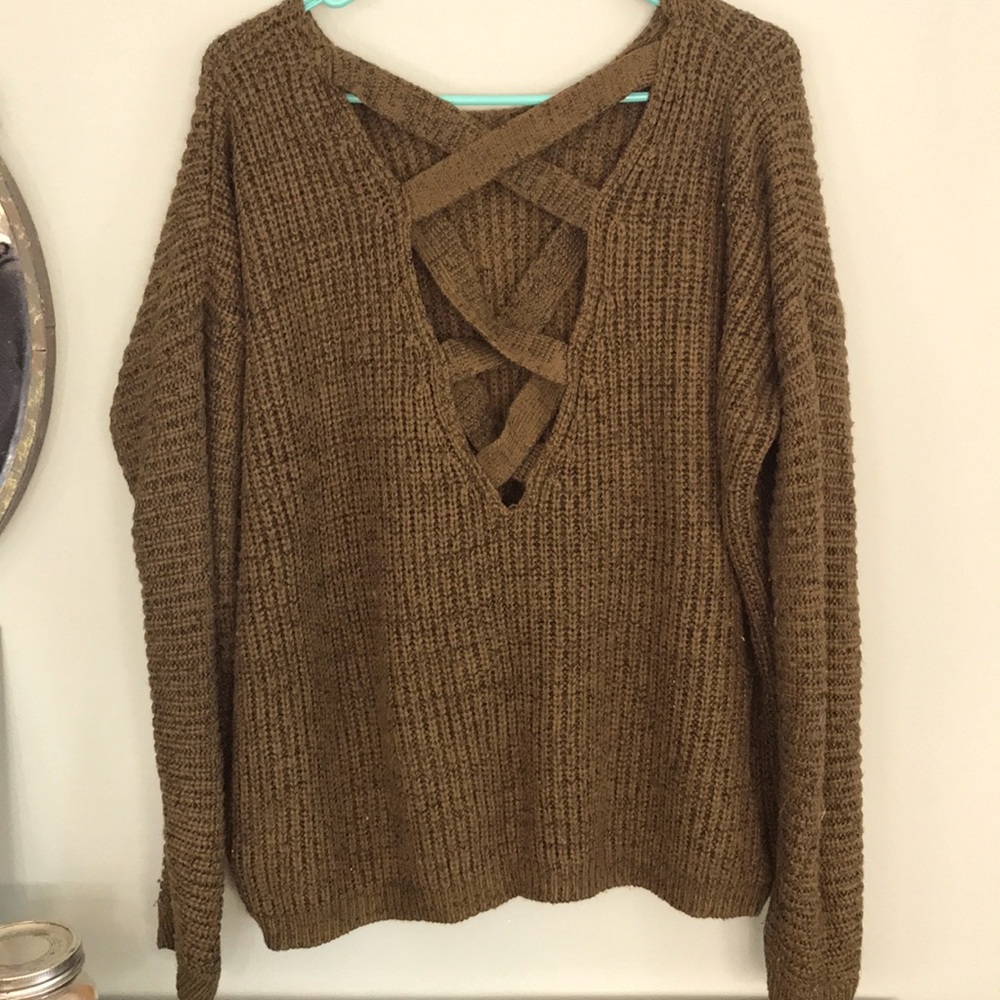 Cable knit dark green sweater